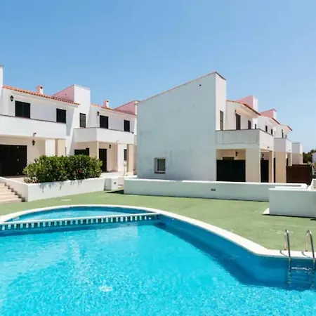 Modern House Close To Beach Holiday home *